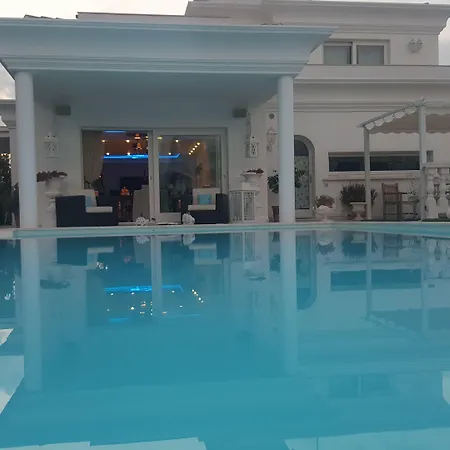 White House Luxury Hospitality-2